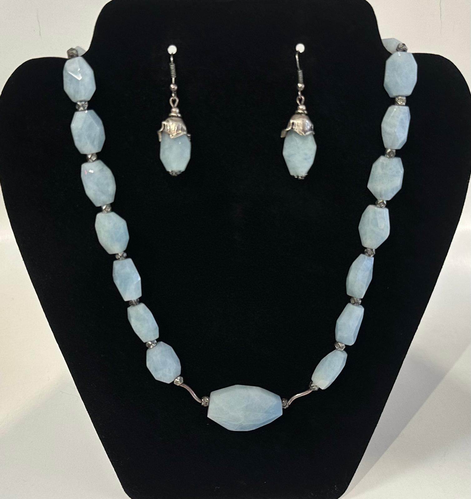 Set colier cu cercei din acvamarin